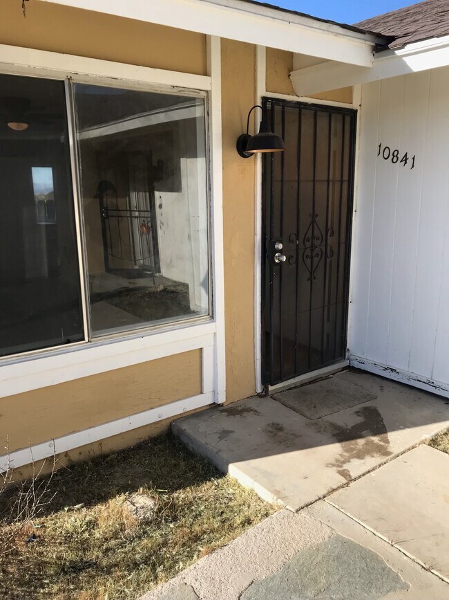 Building Photo - 10841 Jeremy Dr