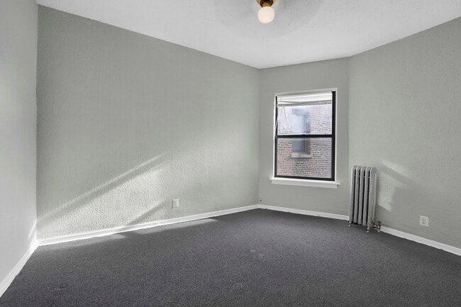 Building Photo - 6225 S Dorchester Ave