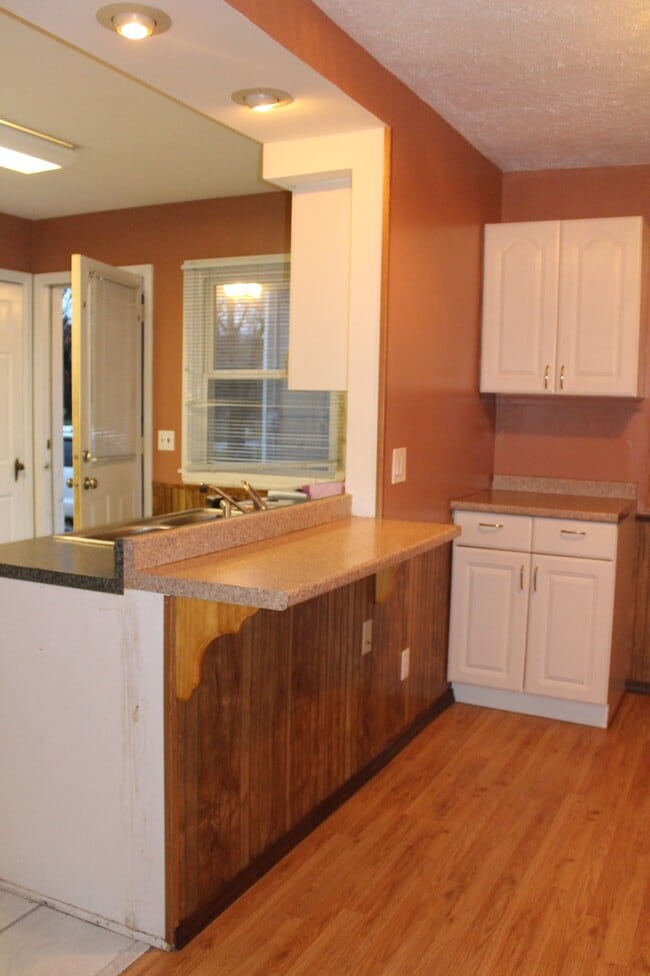 Building Photo - 1519 Baker Dr