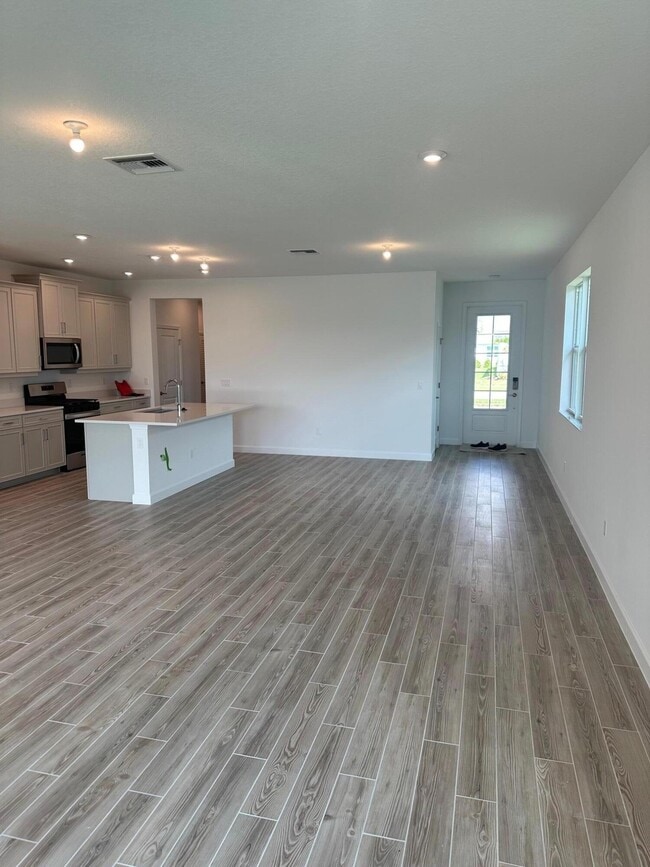 Building Photo - 12167 SW Viridian Blvd