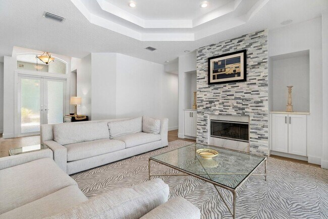 Building Photo - 8369 SE Island Way