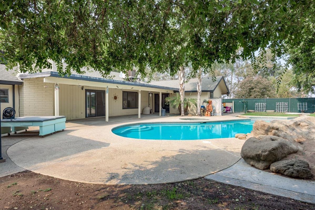 Building Photo - 17323 Anaconda Rd