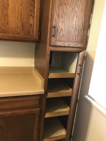 Building Photo - 1084 E Navajo St