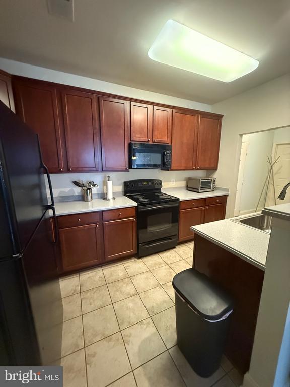 Building Photo - 10205 Wincopin Cir