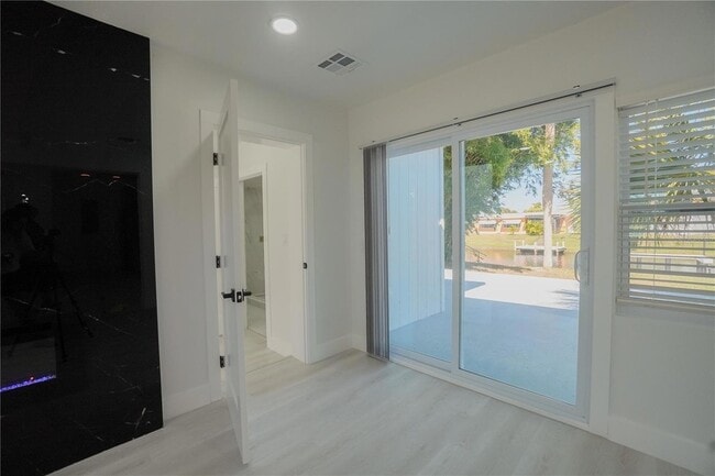 Building Photo - 6821 Marius Rd