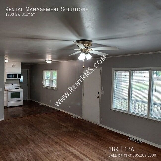 Building Photo - 1200 SW 31st St