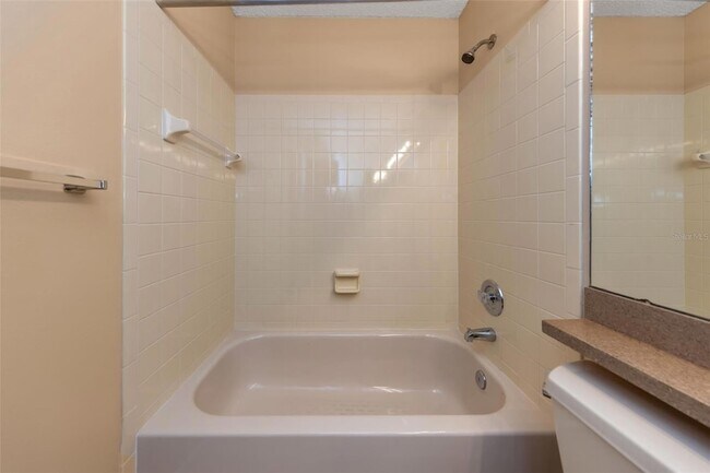 Building Photo - 3121 Beecher Dr E