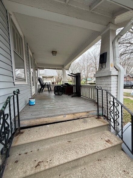 Building Photo - 1245 Sedgwick St