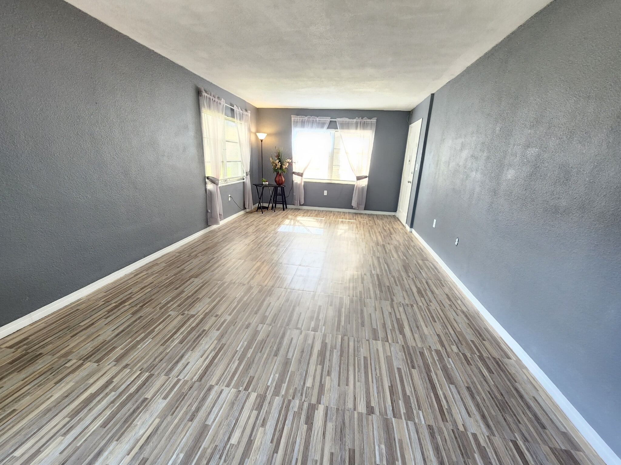 Building Photo - 5155 9th Ave N