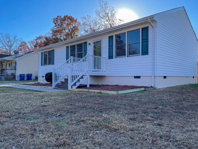 Building Photo - 15928 Sandwave Rd