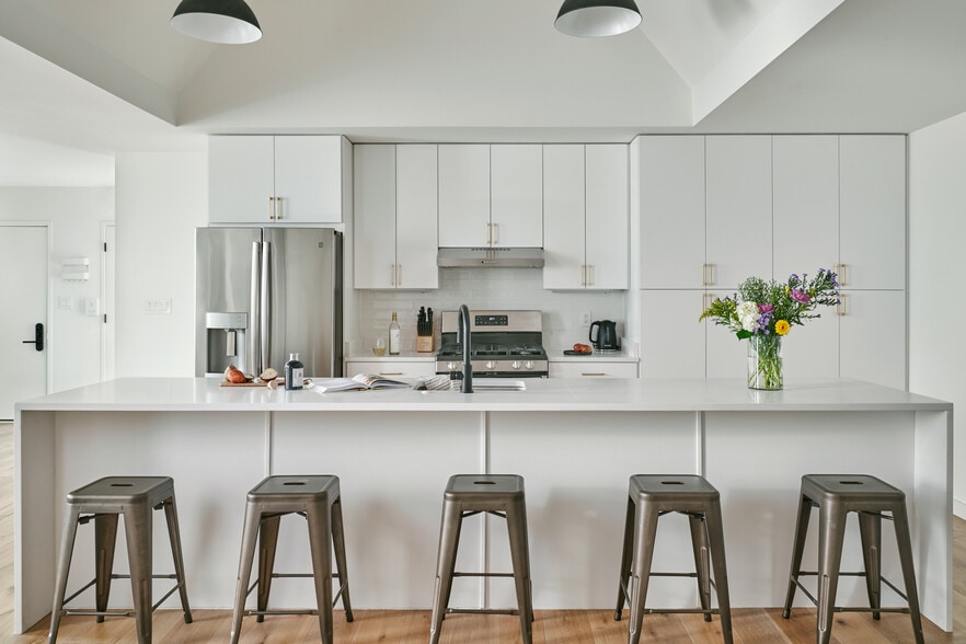 Building Photo - Monroe Co-Living