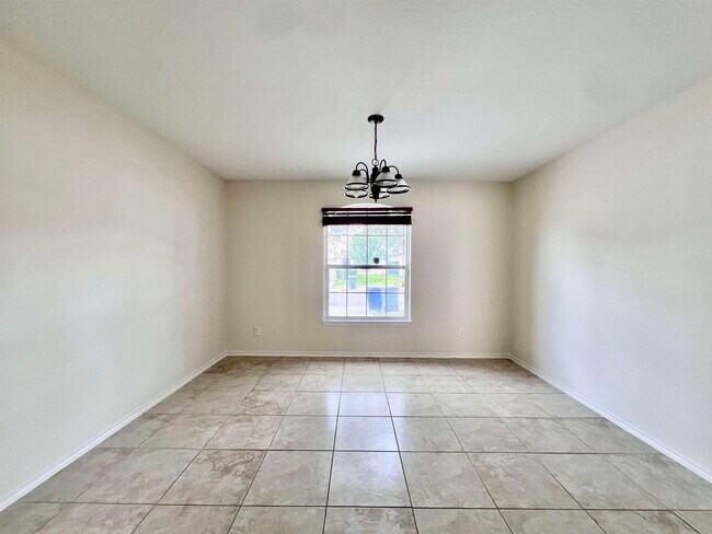 Building Photo - 3619 Aguanieve Dr