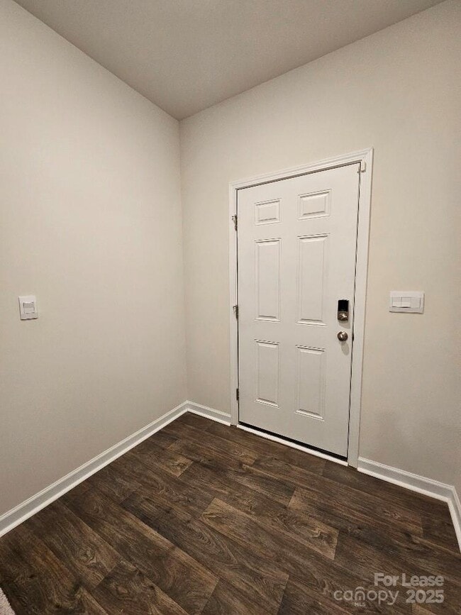 Building Photo - 8017 Murray Br Dr