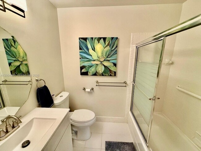 Building Photo - 5155 Europa Dr