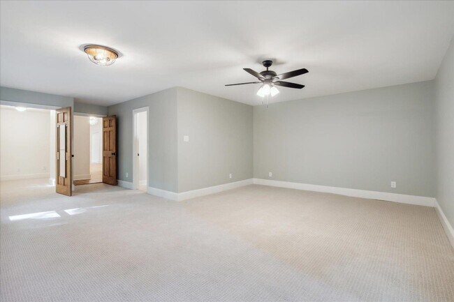 Building Photo - 439 Barbara Ln