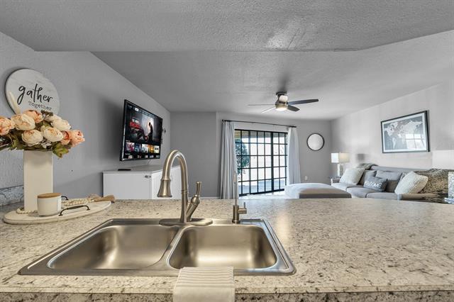 Building Photo - 426 Yacht Club Dr