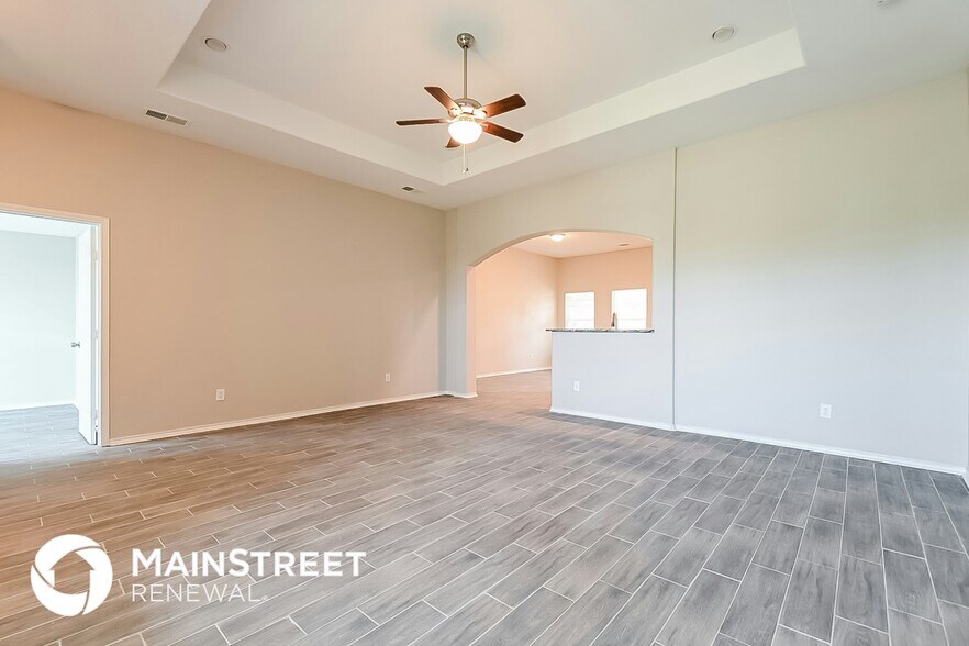 Building Photo - 629 Green Mound Dr