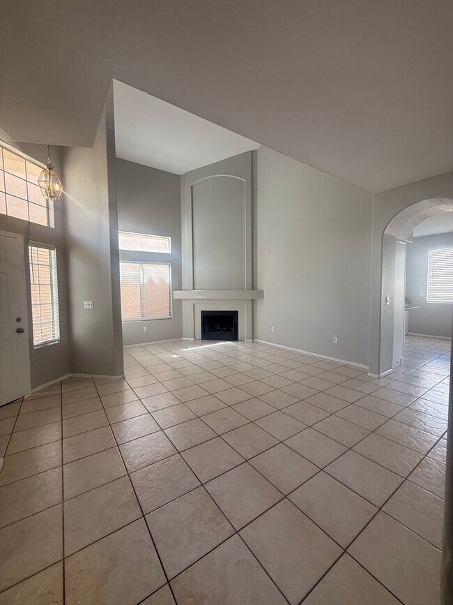 Building Photo - 2110 E Saltsage Dr