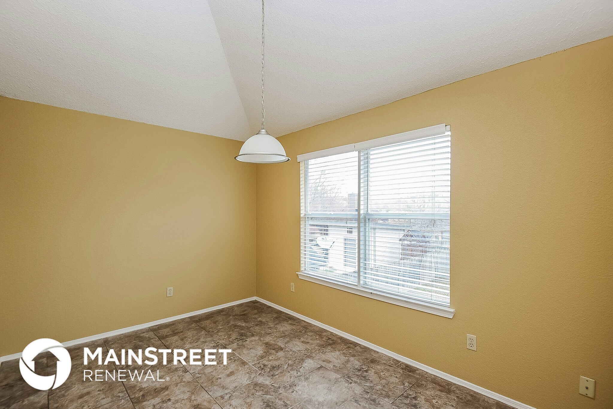 Building Photo - 764 Meadowcreek Ct