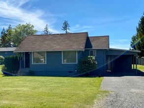 Building Photo - D&B Homes