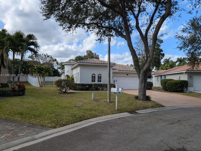 Building Photo - 4427 NW 41st Pl