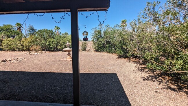 Building Photo - 6801 N Camino De La Tierra
