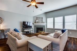 Building Photo - 305 Highland Glen Trail