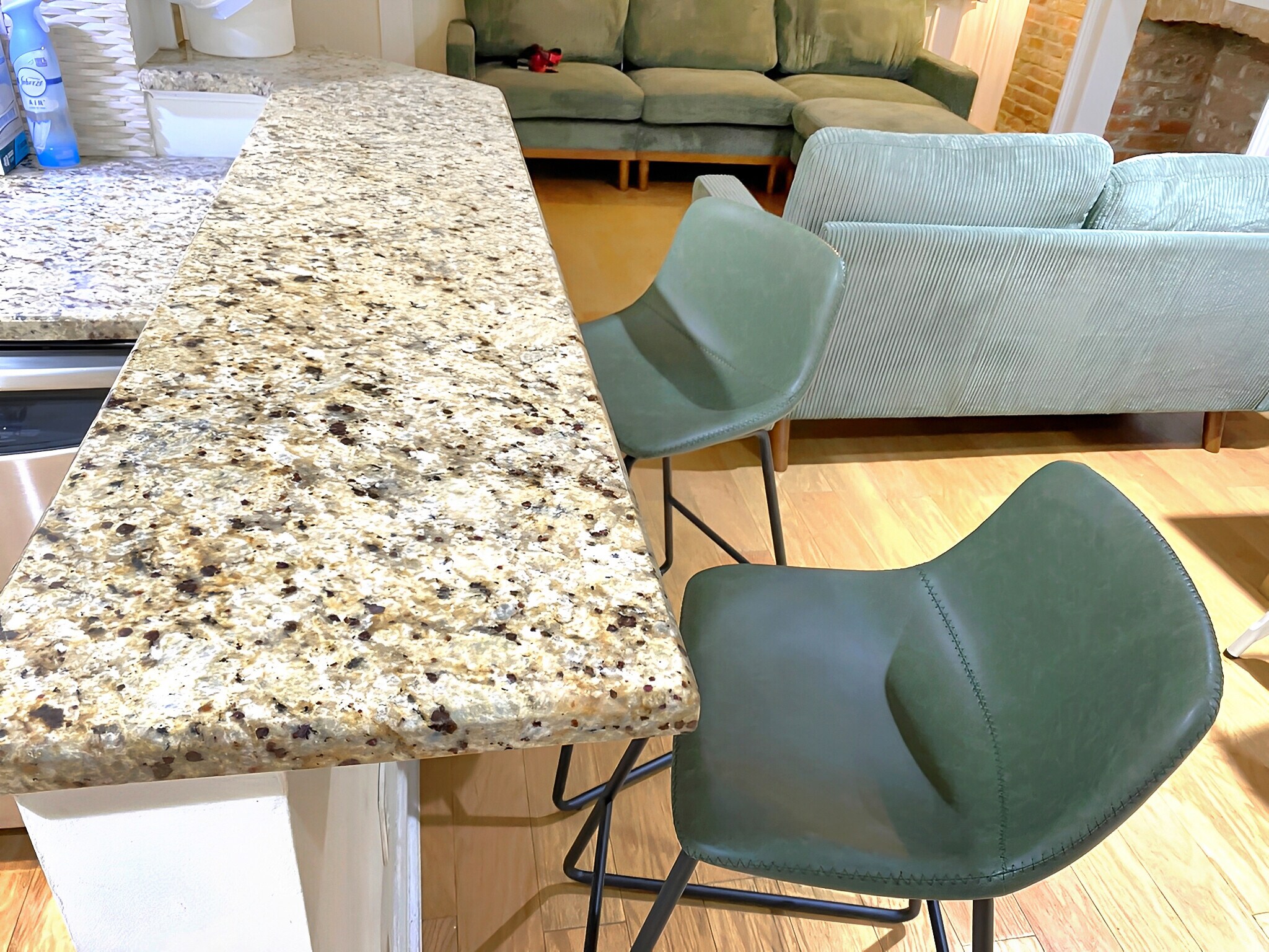 Kitchen/bar area. - 328 Garden St