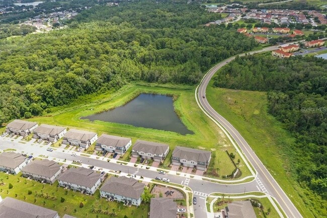 Building Photo - 726 Legacy Dr