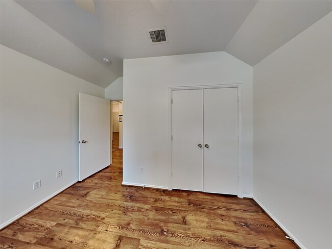 Building Photo - 11919 Lois Ln Dr