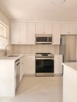 Building Photo - 36 W Prospect St