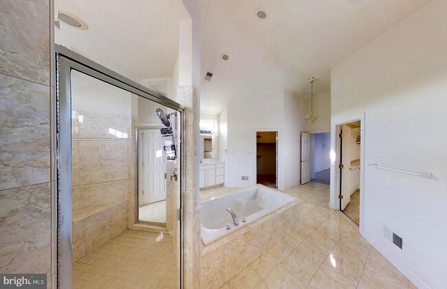 Building Photo - 2567 Transom Pl