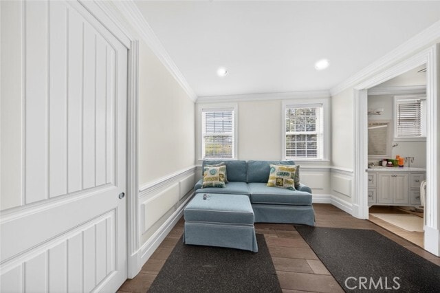 Building Photo - 4533 Farmdale Ave