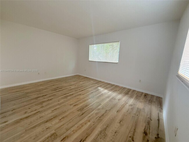 Building Photo - 7737 SW 88th St