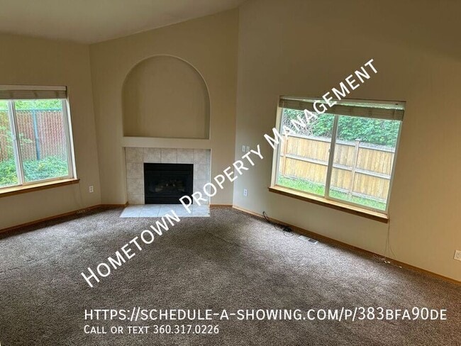 Building Photo - 5601 Pasinetti St