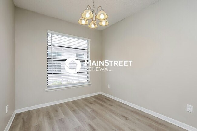 Building Photo - 3 Bedroom Pet-Friendly Home in ORLANDO, FL with Main Street Renewal
