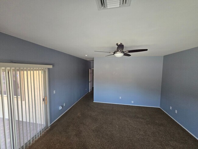 Building Photo - Must See 4 Bedroom Home in Sahuarita!  3 C...