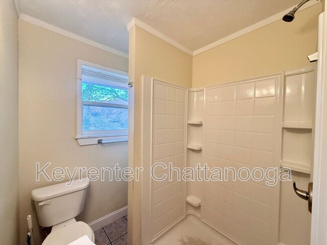 Building Photo - 5 Gaylord Dr