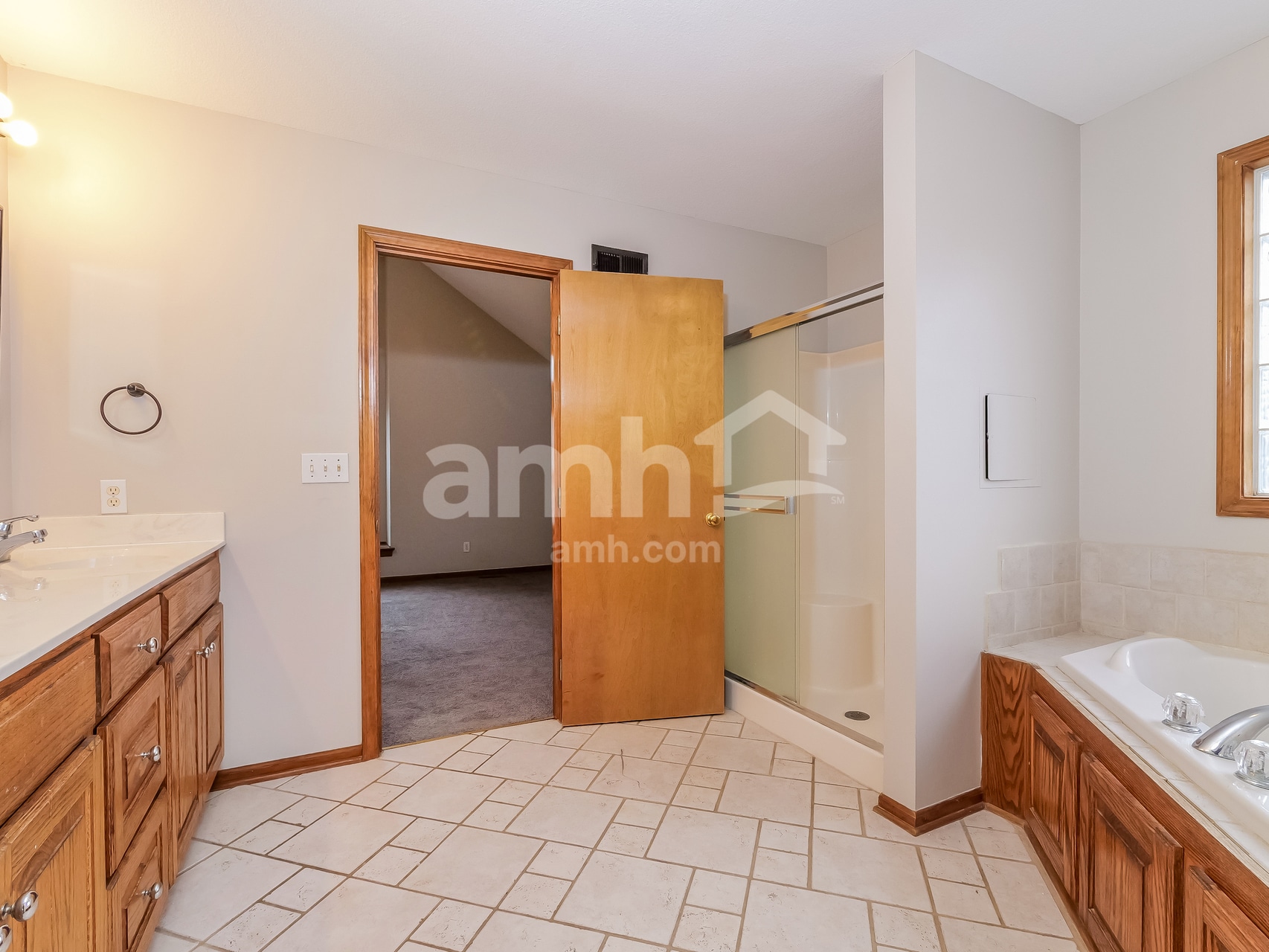 Building Photo - 3904 SW Brian Ln