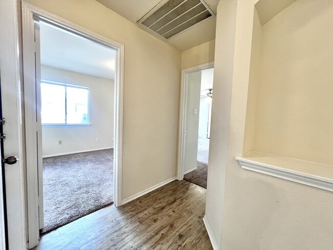 Building Photo - 1505 Merrell Cove