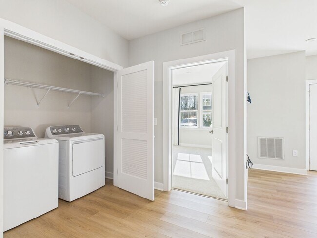 Building Photo - 6601 Citory Way