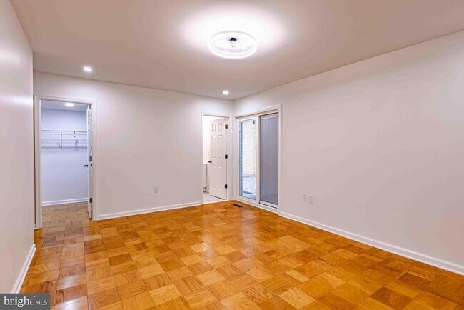 Building Photo - 1 Stonehenge Cir