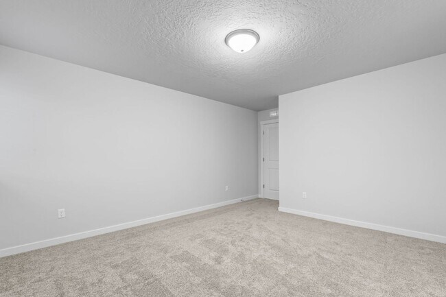 Building Photo - BRAND NEW BLACKROCK 4BD/2.5BA MERIDIAN HOME!