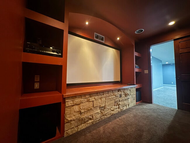 Building Photo - 19005 Olive St