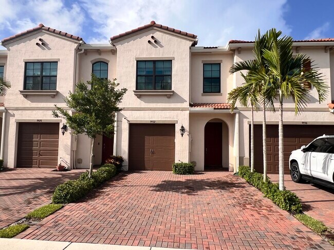 Primary Photo - 9932 Brickhill Dr