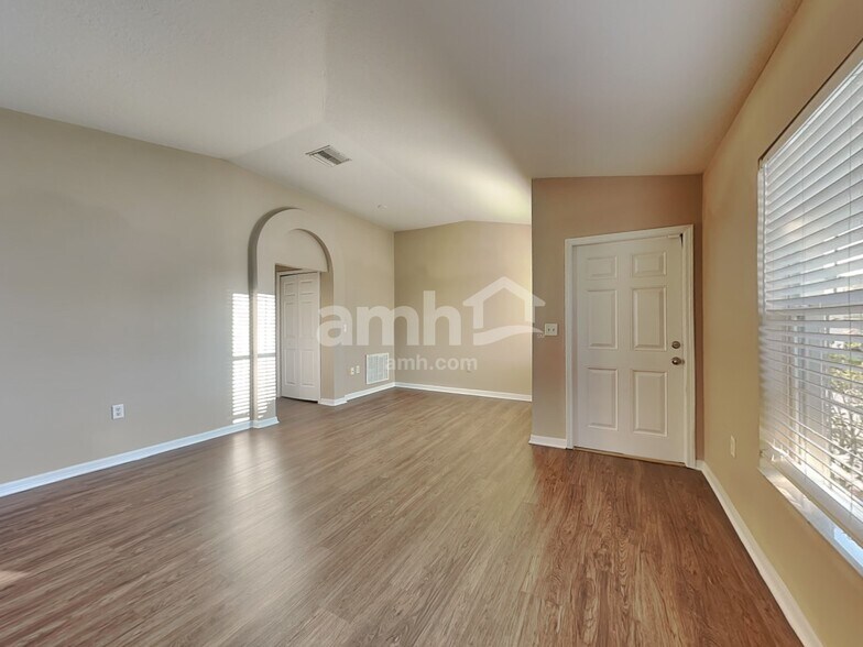 Building Photo - 7653 Merchantville Cir