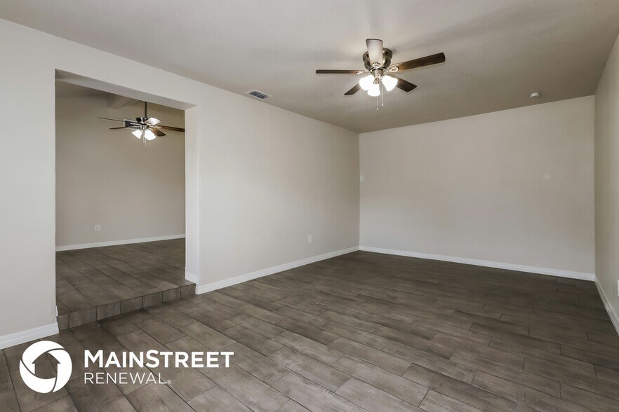 Building Photo - 1205 Windy Hill Dr