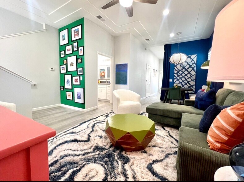 Building Photo - 1900 6th St