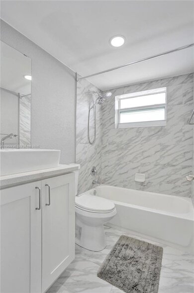 Building Photo - 6000 N Ocean Blvd