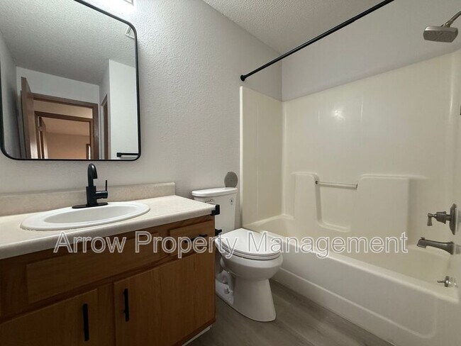 Building Photo - 2384 N 44th St
